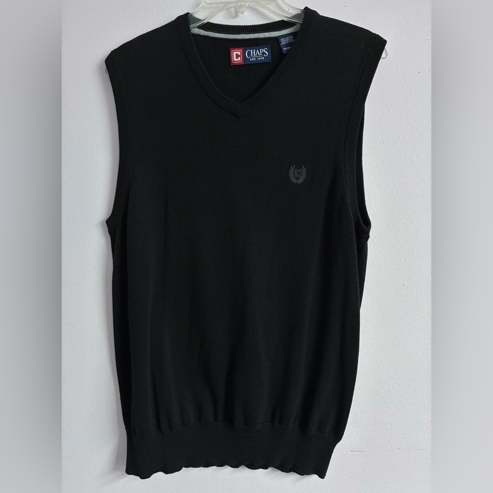 Chaps Men’s Pullover V Neck Sleeveless Sweater Vest, Large, Black, Classic